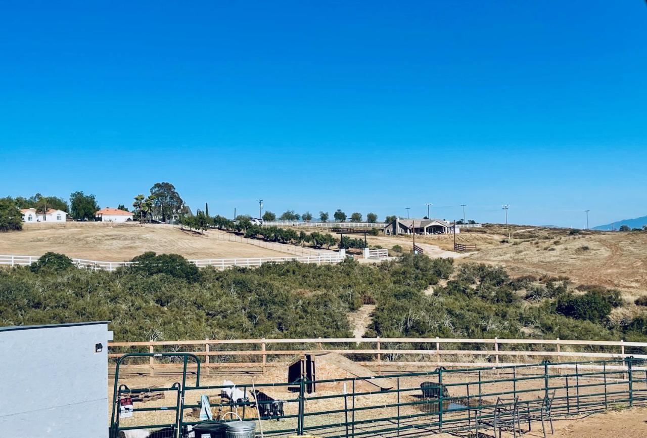 Rustic Farm Stay Τεμέκουλα
 Εξωτερικό φωτογραφία